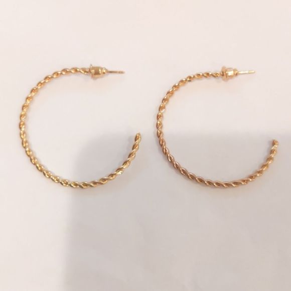 Gold Hoop Earrings Thin Rope 1.5" - Picture 2 of 7